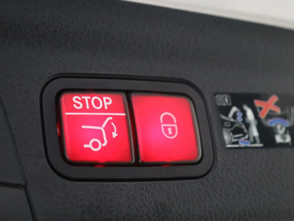 400 e 4MATIC AMG Line /Panoramadak / AIRMATIC/ Burmester/ Memory / 360Camera / 22 Inch