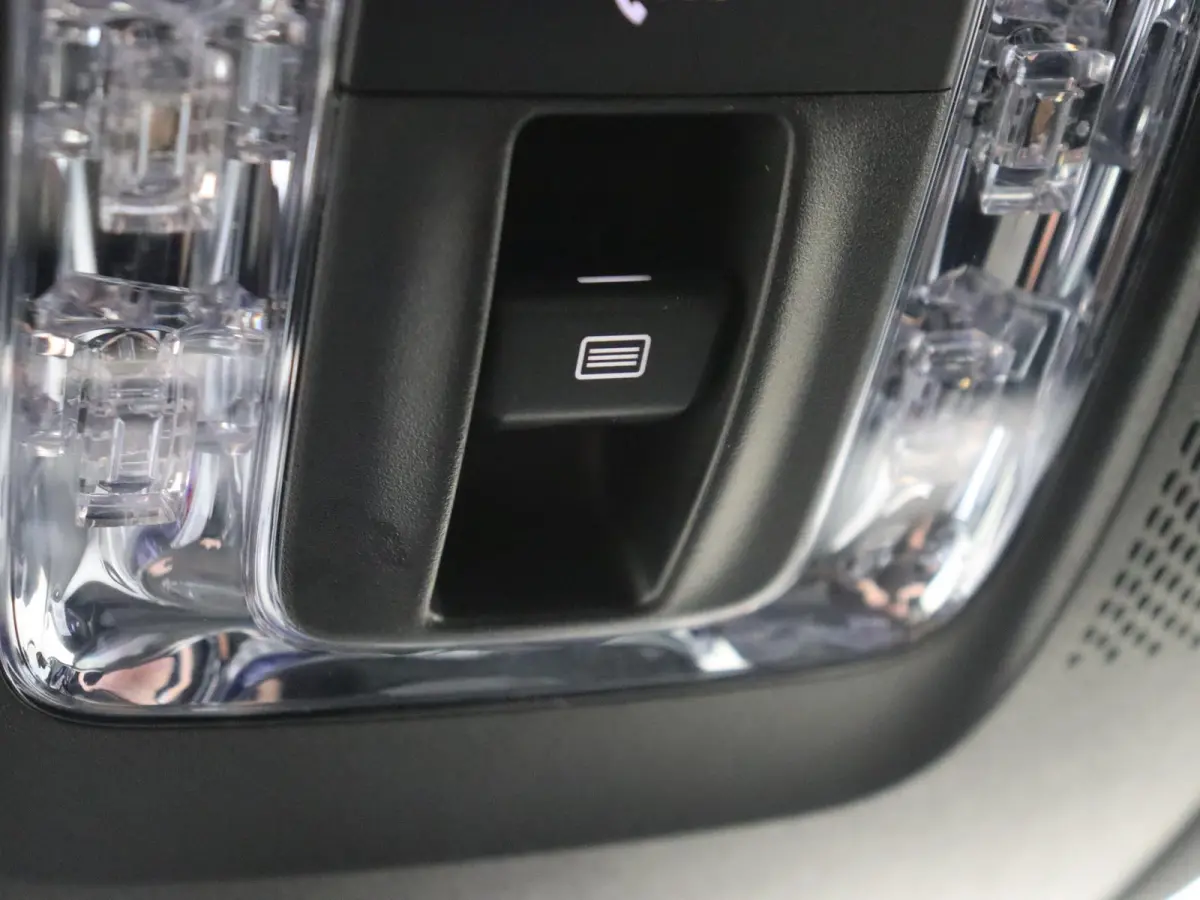 400 e 4MATIC AMG Line /Panoramadak / AIRMATIC/ Burmester/ Memory / 360Camera / 22 Inch