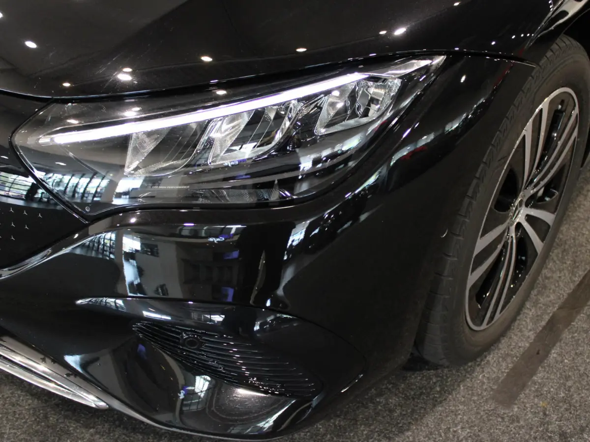 Limousine 300 Business Edition 89 kWh