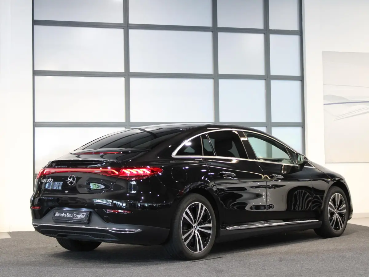 Limousine 300 Business Edition 89 kWh