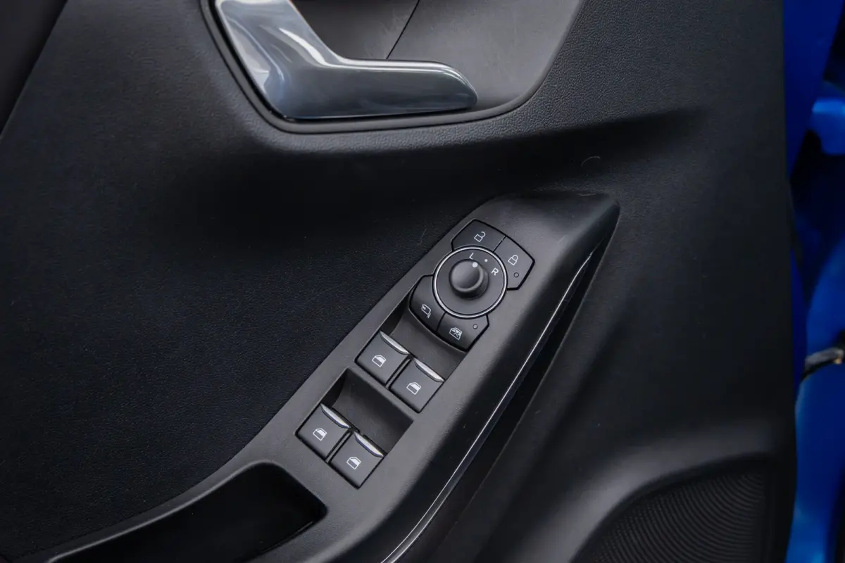 1.0 EcoBoost Vignale | 100% dealer o.h. | Panoramadak | Full LED | Adaptieve cruise | Camera | B&O Audio incl. DAB | Massage | Elec achterklep | Dodehoek detectie