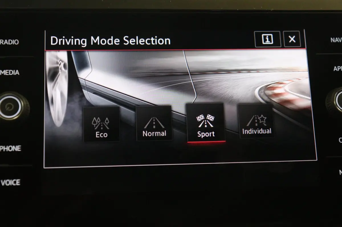2.0 TSI GTI VIRTUAL/PANO/CARPLAY/IQ-LIGHT/SFEERVER/VOL