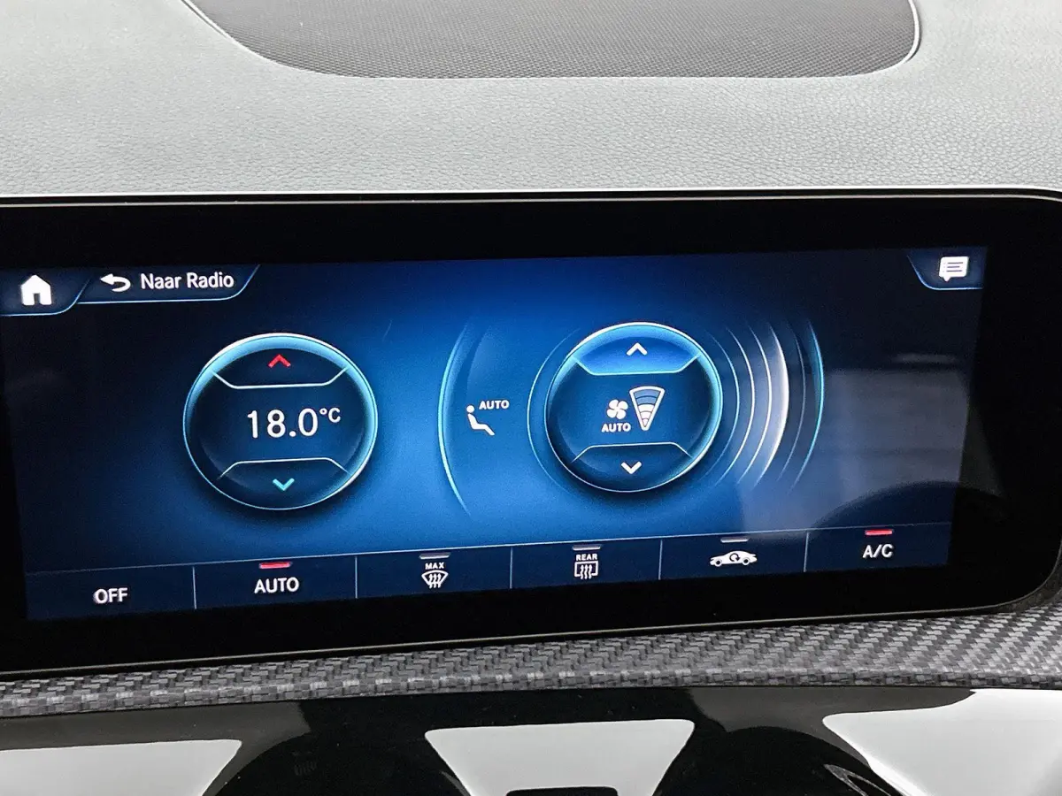 180 Business Solution | ACHTERUITRIJCAMERA | APPLE CARPLAY - ANDROID AUTO | ELEKTRISCHE KOFFERKLEP | STOELVERWARMING | CRUISE CONTROL | CLIMATE CONTROL | WIDE SCREEN |