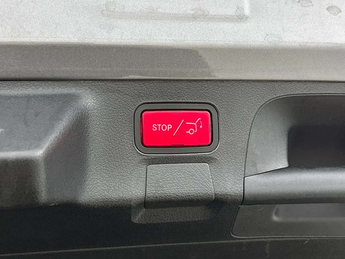 180 Business Solution | ACHTERUITRIJCAMERA | APPLE CARPLAY - ANDROID AUTO | ELEKTRISCHE KOFFERKLEP | STOELVERWARMING | CRUISE CONTROL | CLIMATE CONTROL | WIDE SCREEN |