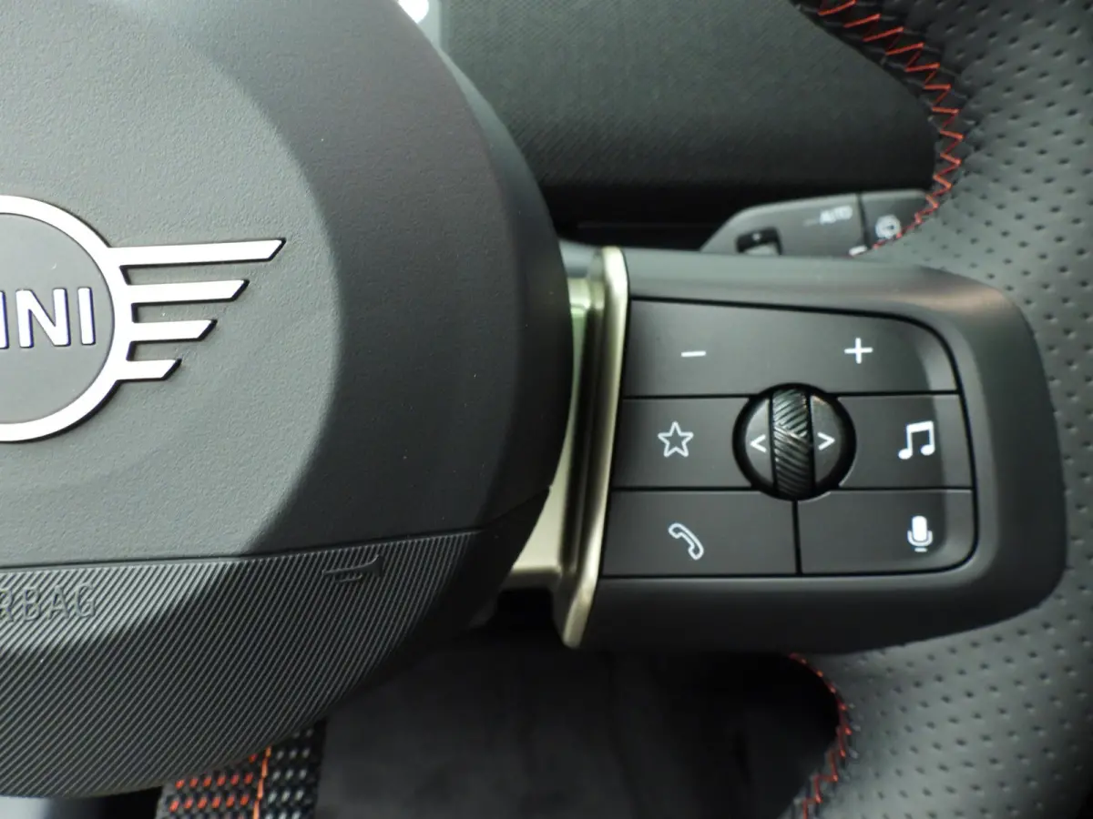 E John Cooper Works Uitvoering | M Pakket