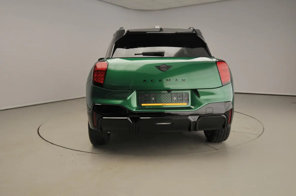 E John Cooper Works Uitvoering | M Pakket