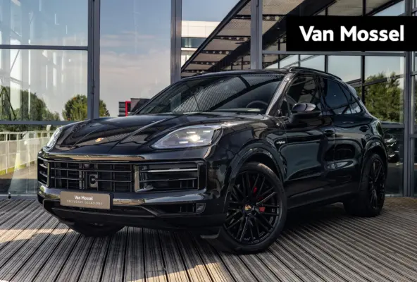 3.0 E-Hybrid | SPORTCHRONO | SPORTUITLAATEINDPIJPEN | PASM LUCHTVERING | MATRIX | BOSE | STOELVERWARMING | 18-WEG STOELEN | PANORAMA/SCHUIF-KANTELDAK | CAMERA | ELEKTR.TREKHAAK | ADAPTIEVE C
