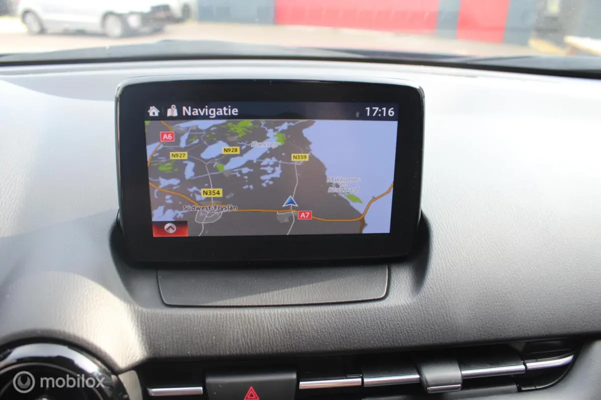 2.0 SkyActiv-G 121 Luxury HUD/18Inch/Carplay/Camera