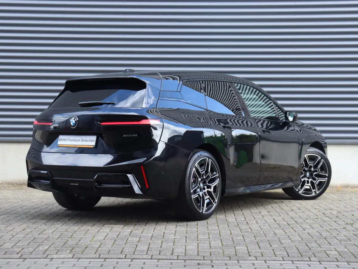 xDrive45 | M Sport Pro | Trekhaak | Head up | Driving Assistant Prof. | Parking Assistant prof. | Harman Kardon | Stoelventilatie  | SOH 99% | 22'' LMV