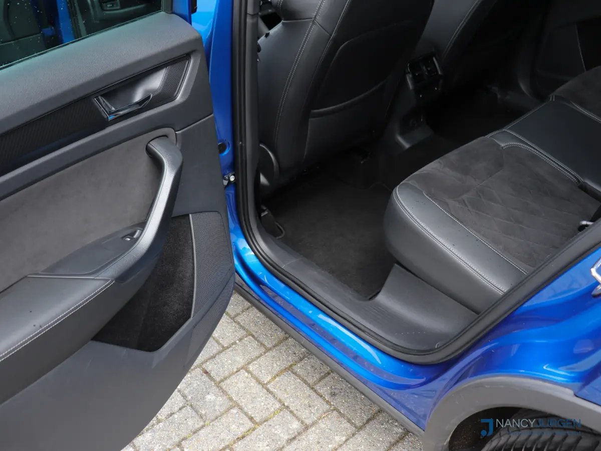 1.5 TSI | Sportline | Business | Pano | Camera | Assistentie Pakket | Comfort Pakket | Travel Pakket | 20" LM Vega | Virtual Cockpit | Wegdraaib. Trekhaak |