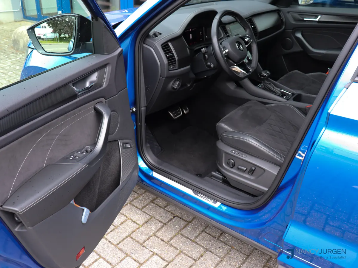 1.5 TSI | Sportline | Business | Pano | Camera | Assistentie Pakket | Comfort Pakket | Travel Pakket | 20" LM Vega | Virtual Cockpit | Wegdraaib. Trekhaak |