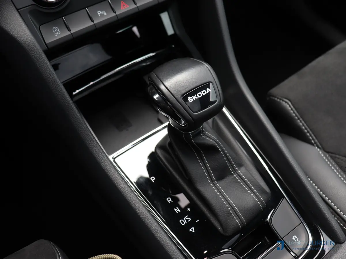 1.5 TSI | Sportline | Business | Pano | Camera | Assistentie Pakket | Comfort Pakket | Travel Pakket | 20" LM Vega | Virtual Cockpit | Wegdraaib. Trekhaak |