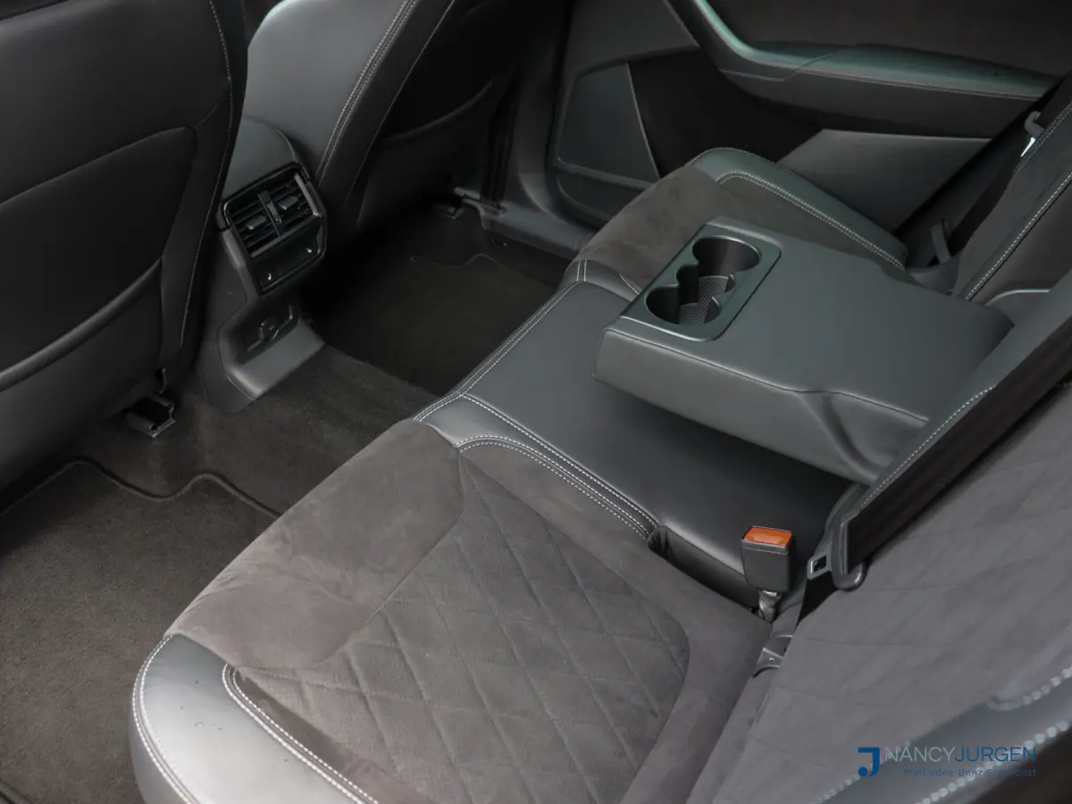 1.5 TSI | Sportline | Business | Pano | Camera | Assistentie Pakket | Comfort Pakket | Travel Pakket | 20" LM Vega | Virtual Cockpit | Wegdraaib. Trekhaak |