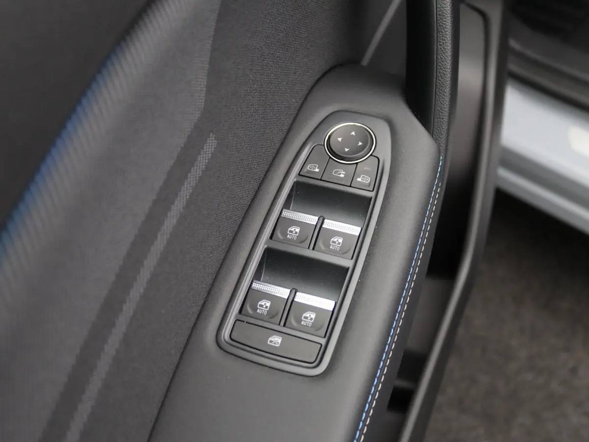 esprit Alpine full hybrid E-Tech 160 | pack privilège | pack light & sound |