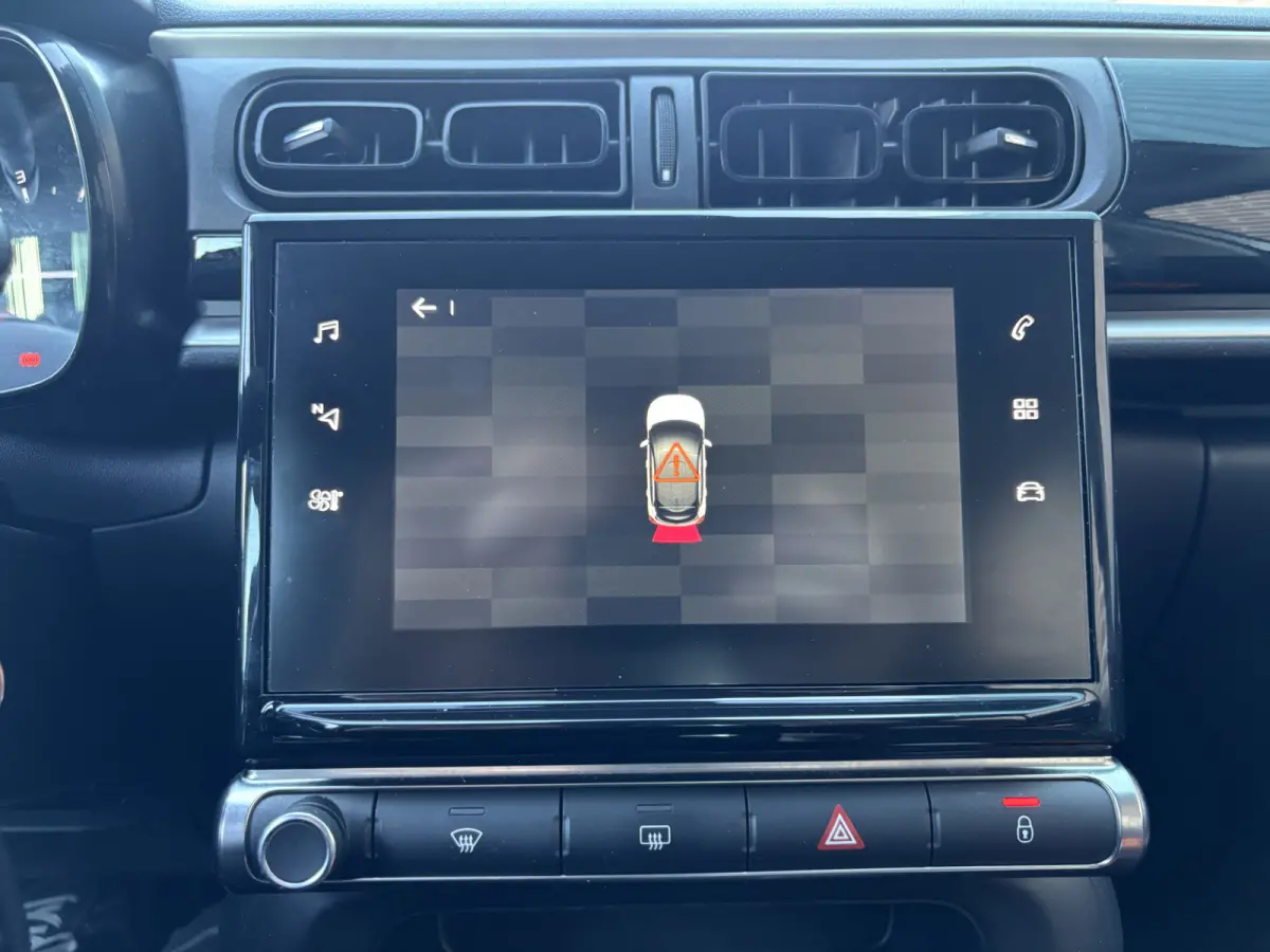 1.2 PureTech Feel GARANTIE/CARPLAY/CLIMA/CRUISE/NAVI/PARKEERSENS./TREKHAAK rijklaarprijs!