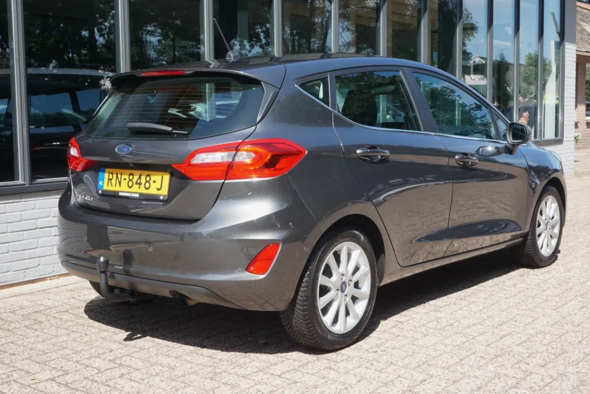 1.0 EcoBoost Titanium Trekhaak/Camera!