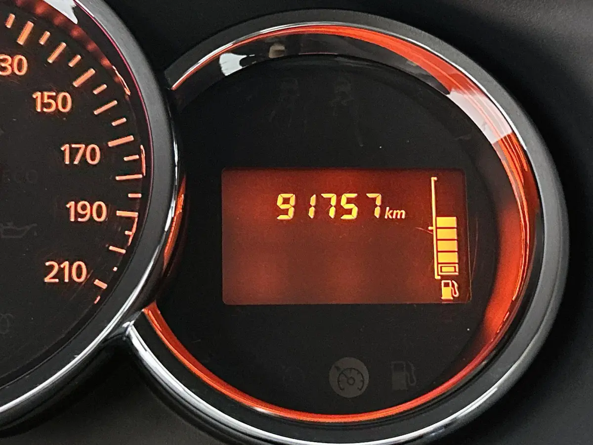 0.9 TCe 10th Anniversary | Airco | Cruise Control | Radio |