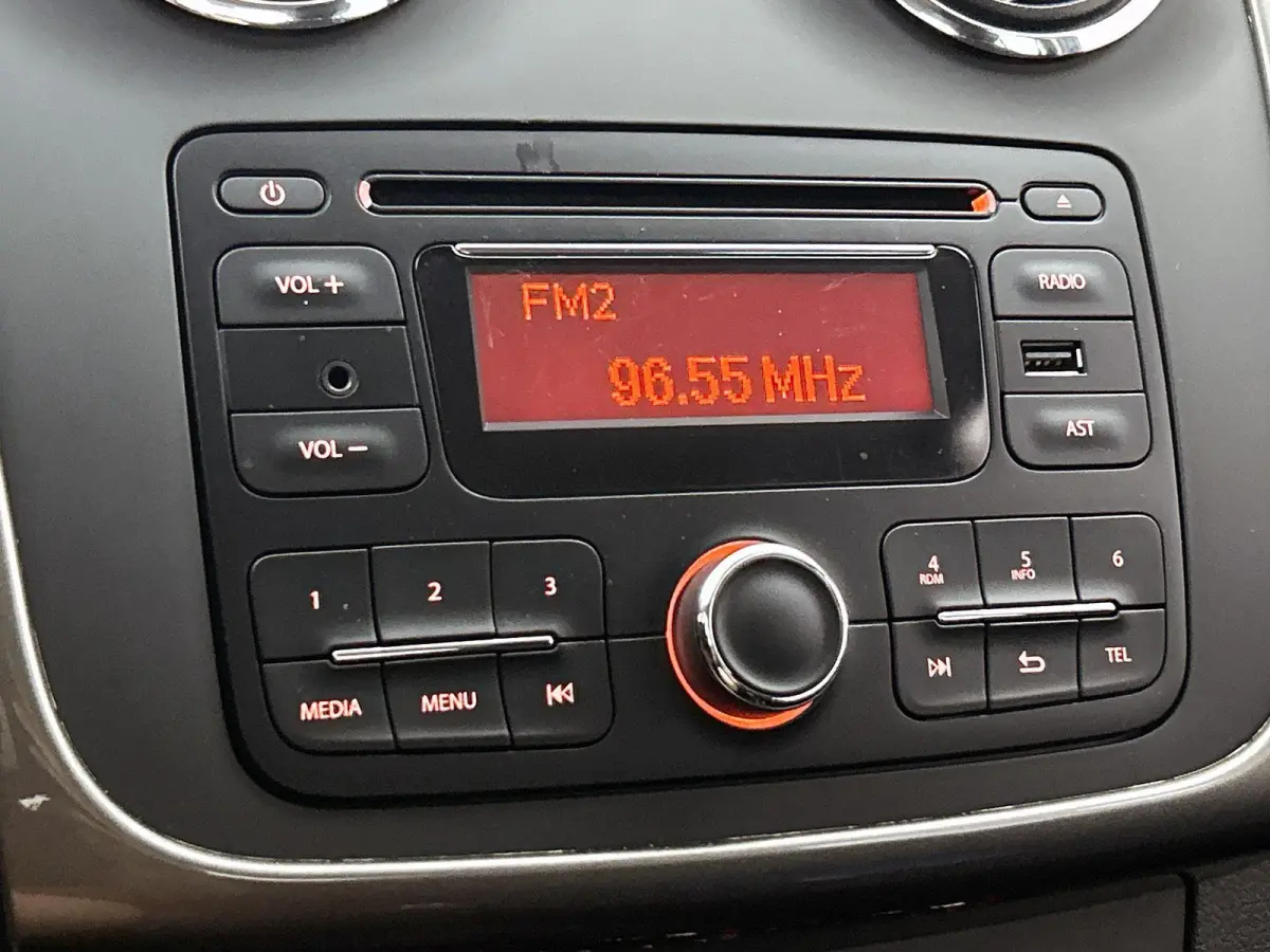 0.9 TCe 10th Anniversary | Airco | Cruise Control | Radio |