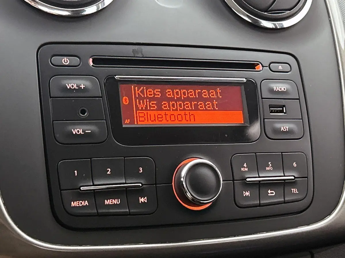 0.9 TCe 10th Anniversary | Airco | Cruise Control | Radio |