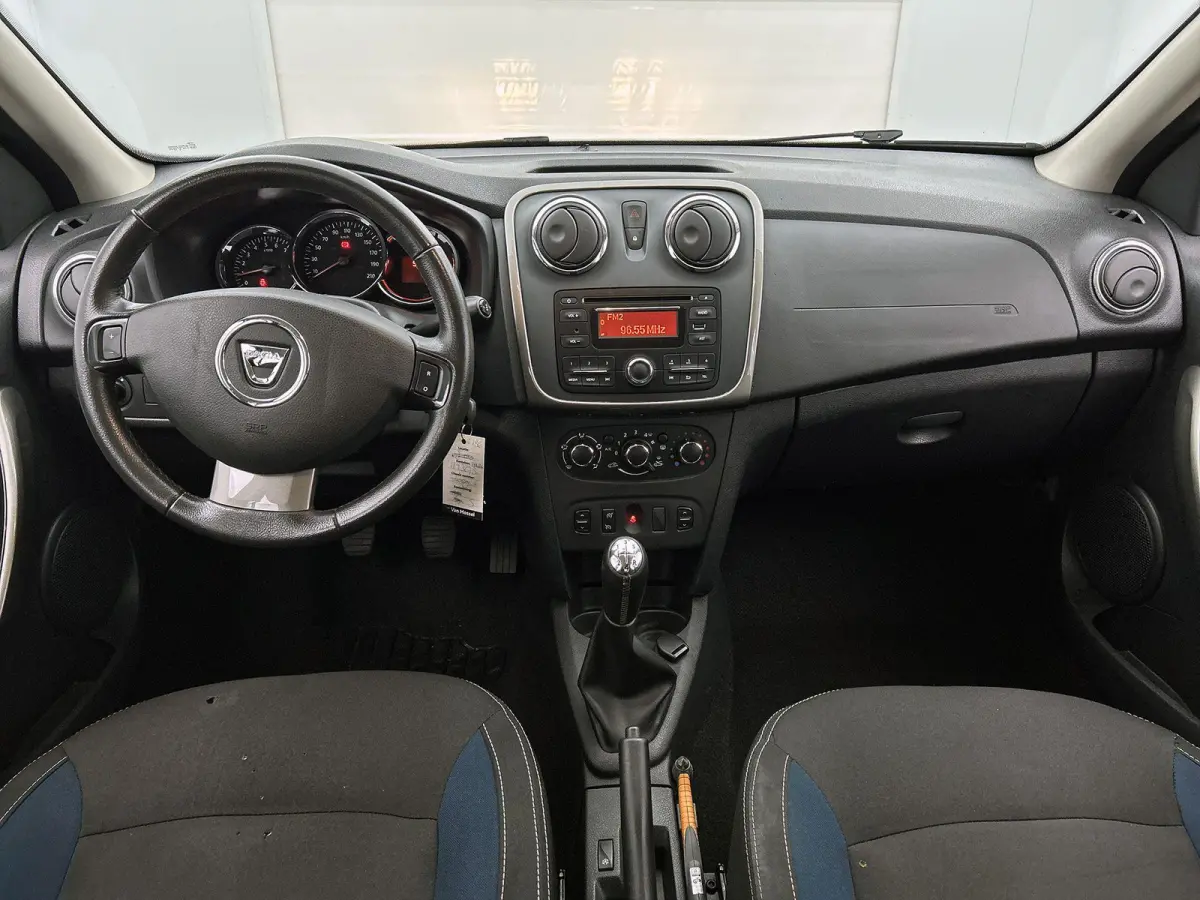 0.9 TCe 10th Anniversary | Airco | Cruise Control | Radio |