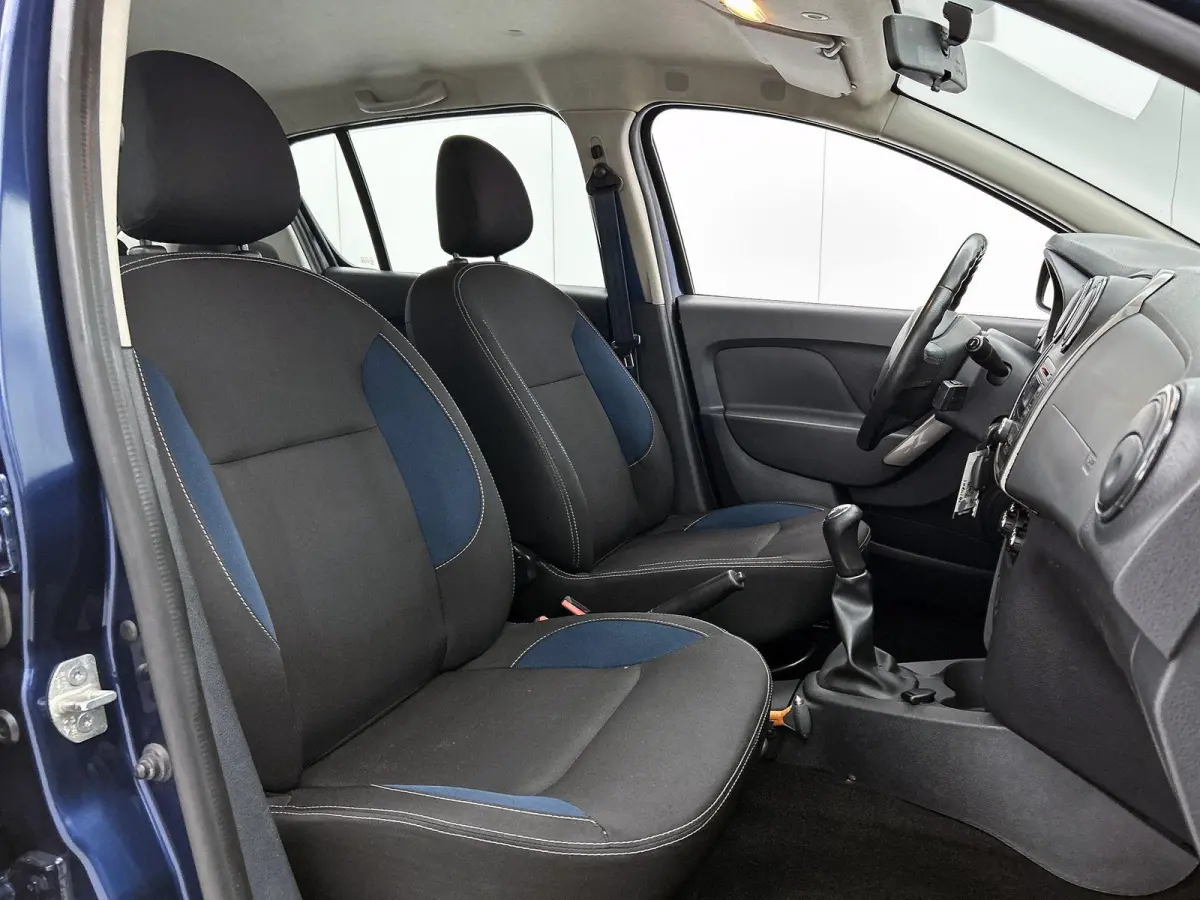 0.9 TCe 10th Anniversary | Airco | Cruise Control | Radio |