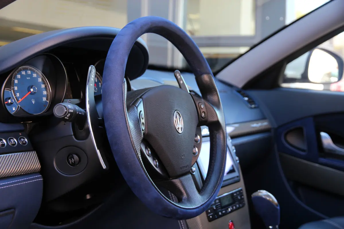 4.7 Sport GTS GT S | blauw alcantara | BTW | Uniek