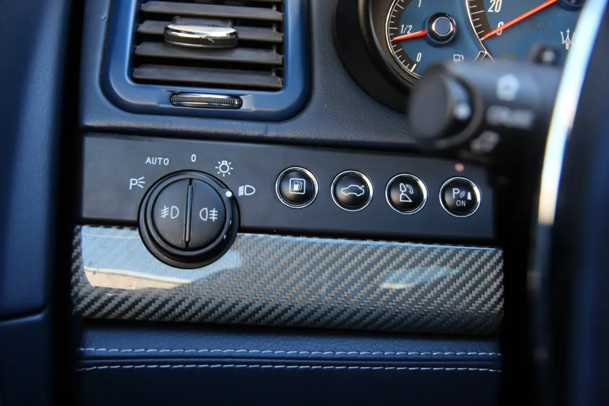 4.7 Sport GTS GT S | blauw alcantara | BTW | Uniek