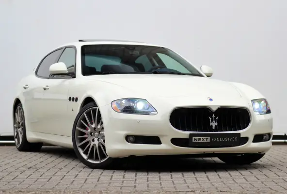 4.7 Sport GTS GT S | blauw alcantara | BTW | Uniek