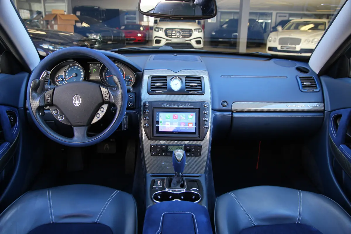 4.7 Sport GTS GT S | blauw alcantara | BTW | Uniek