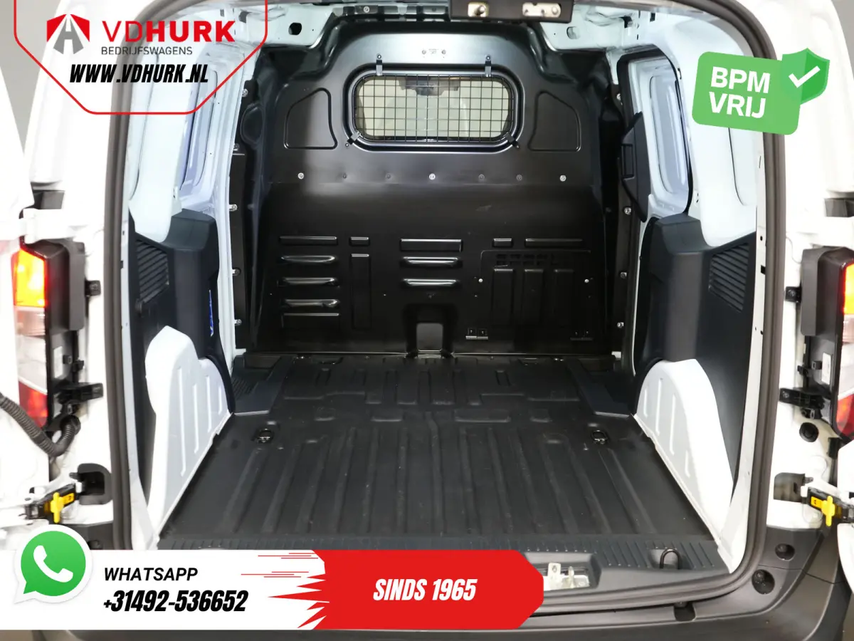 1.5 TDCI 100 pk Trend Carplay/ Virtual Cockpit/ Camera/ PDC/ LMV/ Cruise/ Climate