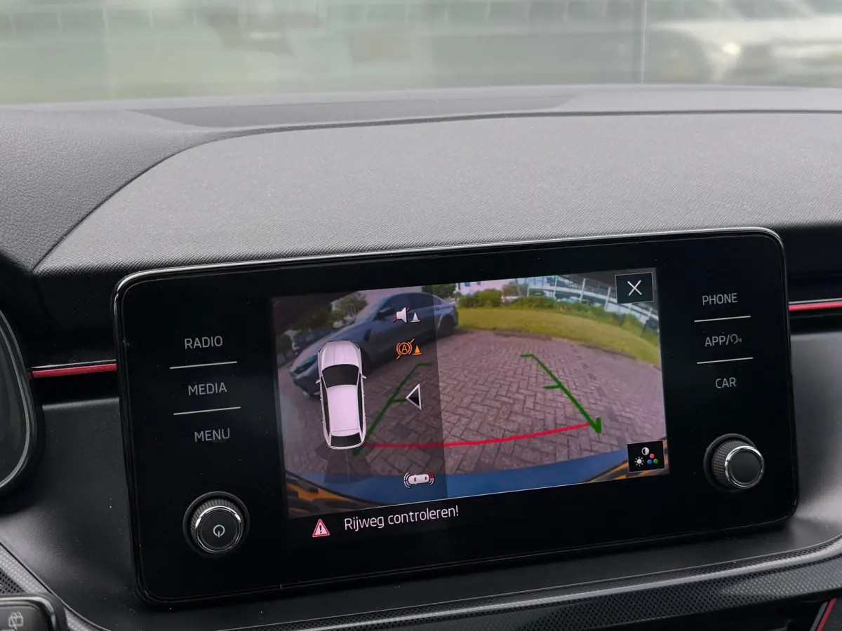1.0 TSI 110PK DSG SPORT PANO|NAVI|CAMERA|CARPLAY