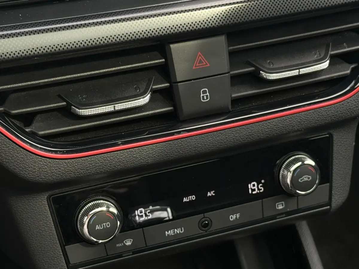 1.0 TSI 110PK DSG SPORT PANO|NAVI|CAMERA|CARPLAY
