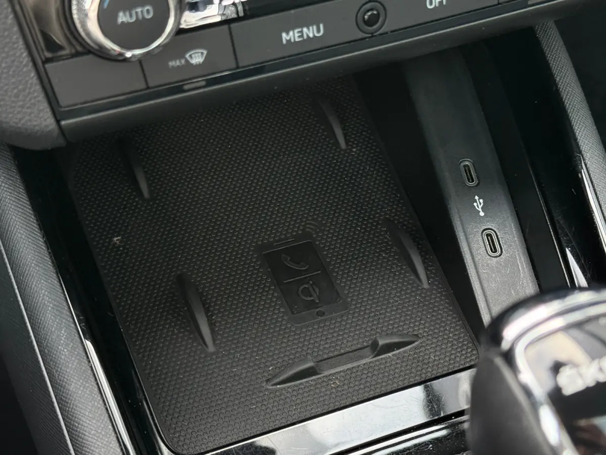 1.0 TSI 110PK DSG SPORT PANO|NAVI|CAMERA|CARPLAY