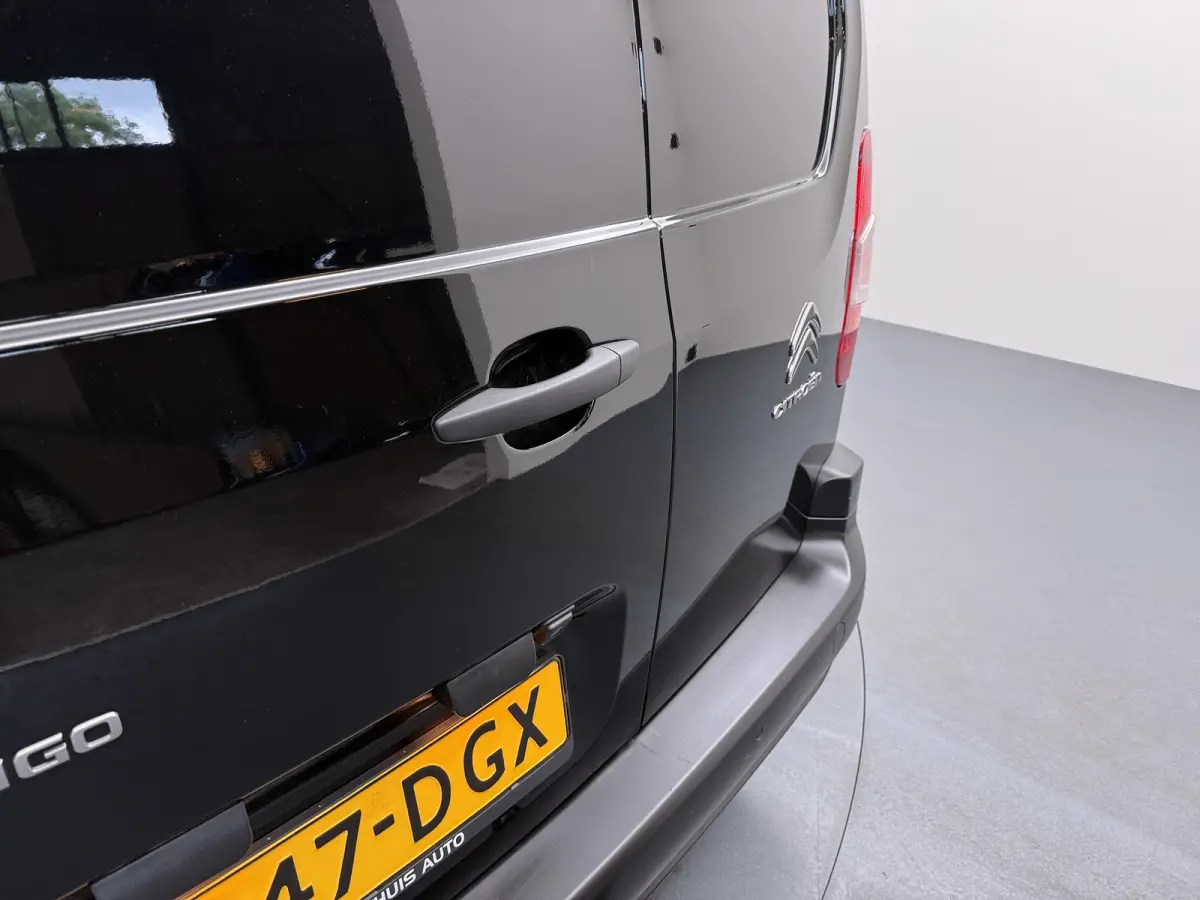 1.5 BlueHDi 100 S&S L1 | Cruise control | Houten vloer in laadruimte | Parkeersensor achter