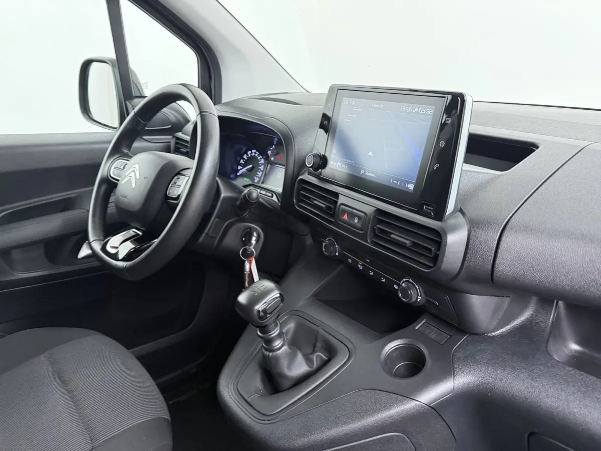 1.5 BlueHDi 100 S&S L1 | Cruise control | Houten vloer in laadruimte | Parkeersensor achter