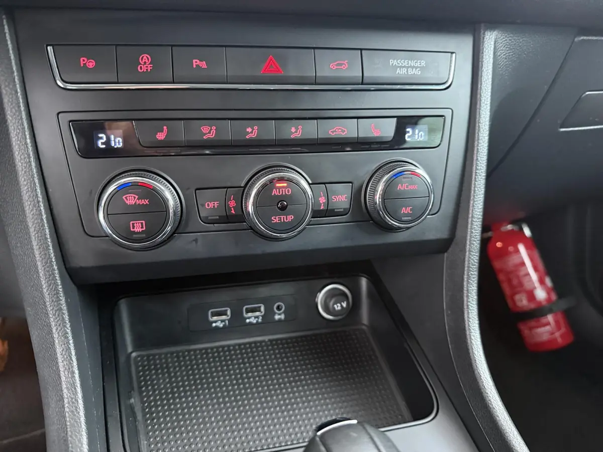 1.5 TSI Style Business Intense | AUTOMAAT | Trekhaak | Upgrade Winter | El. Achterklep |