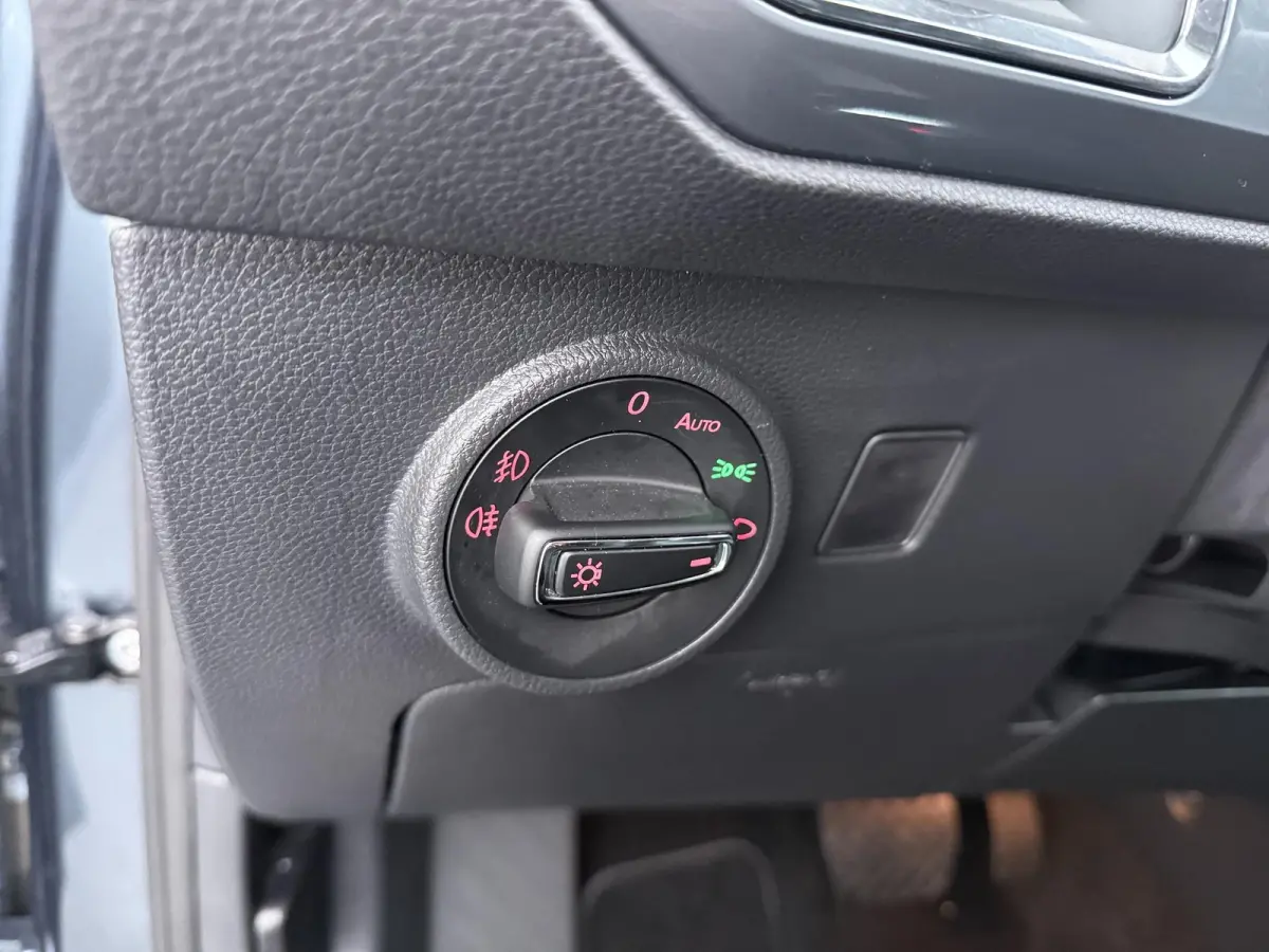1.5 TSI Style Business Intense | AUTOMAAT | Trekhaak | Upgrade Winter | El. Achterklep |