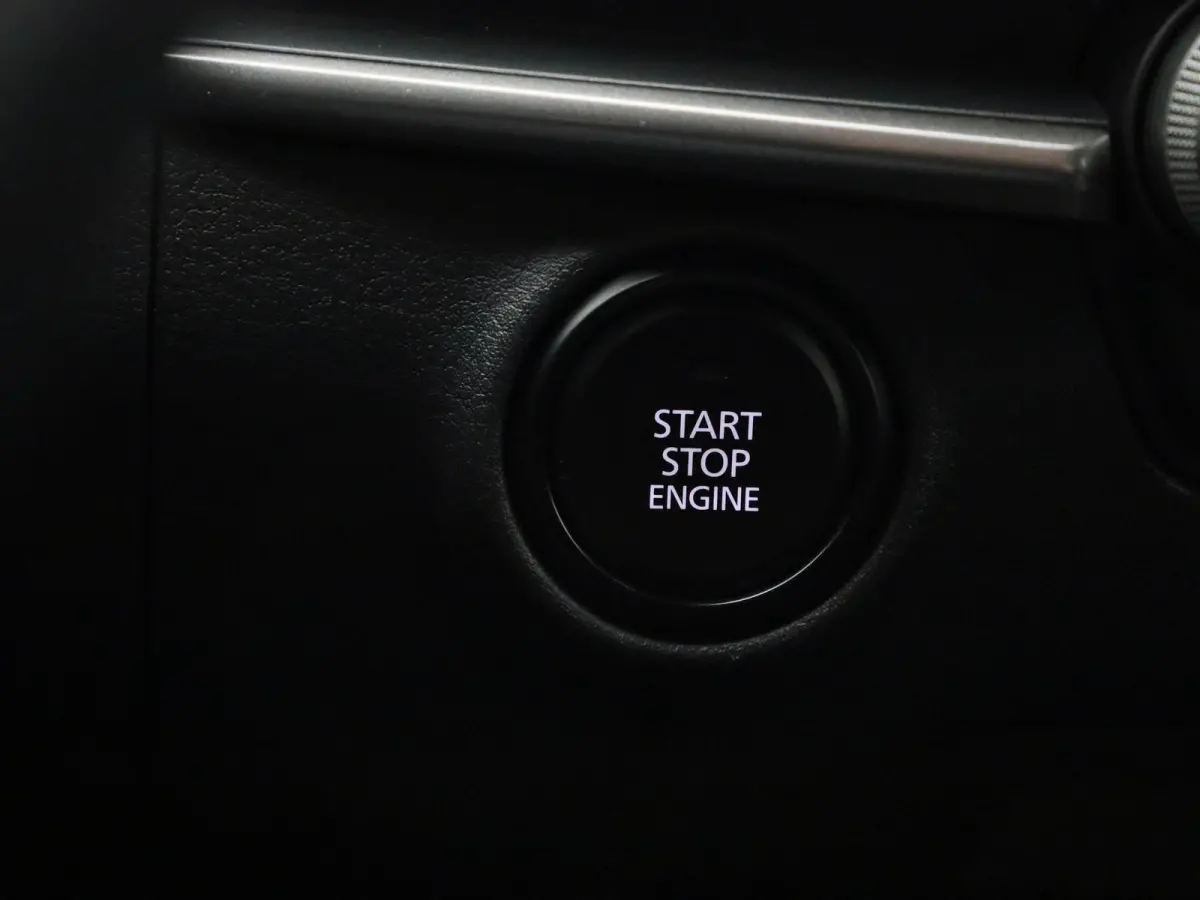 2.0 e-SkyActiv-X M Hybrid 186 | ACC | Head-up display | Keyless | DAB | Navi |  Airco |