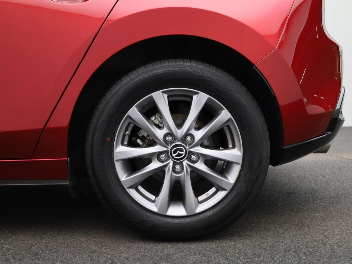 2.0 e-SkyActiv-X M Hybrid 186 | ACC | Head-up display | Keyless | DAB | Navi |  Airco |