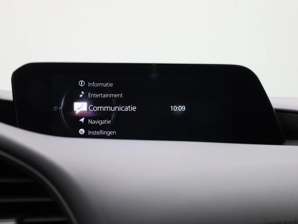 2.0 e-SkyActiv-X M Hybrid 186 | ACC | Head-up display | Keyless | DAB | Navi |  Airco |