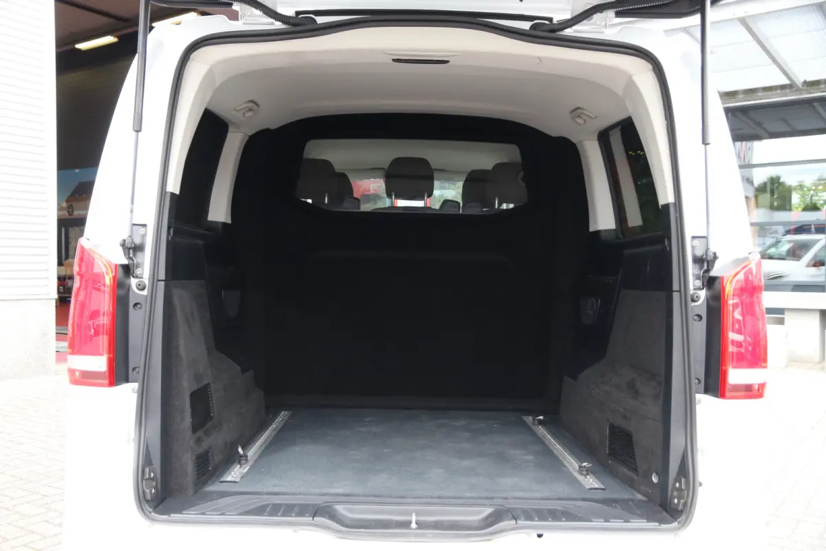 119 CDI | Aut. | DC | KAR-edition | Navi | Cruise | Clima..