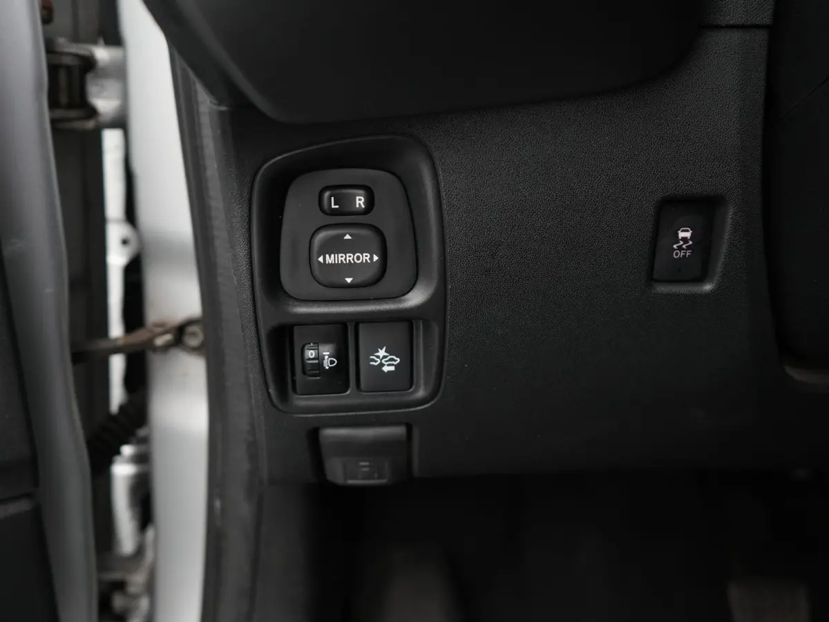 1.0 VVT-i x-cite AUTOMAAT | CAMERA | MIRROR LINK | CLIMATE CONTROL