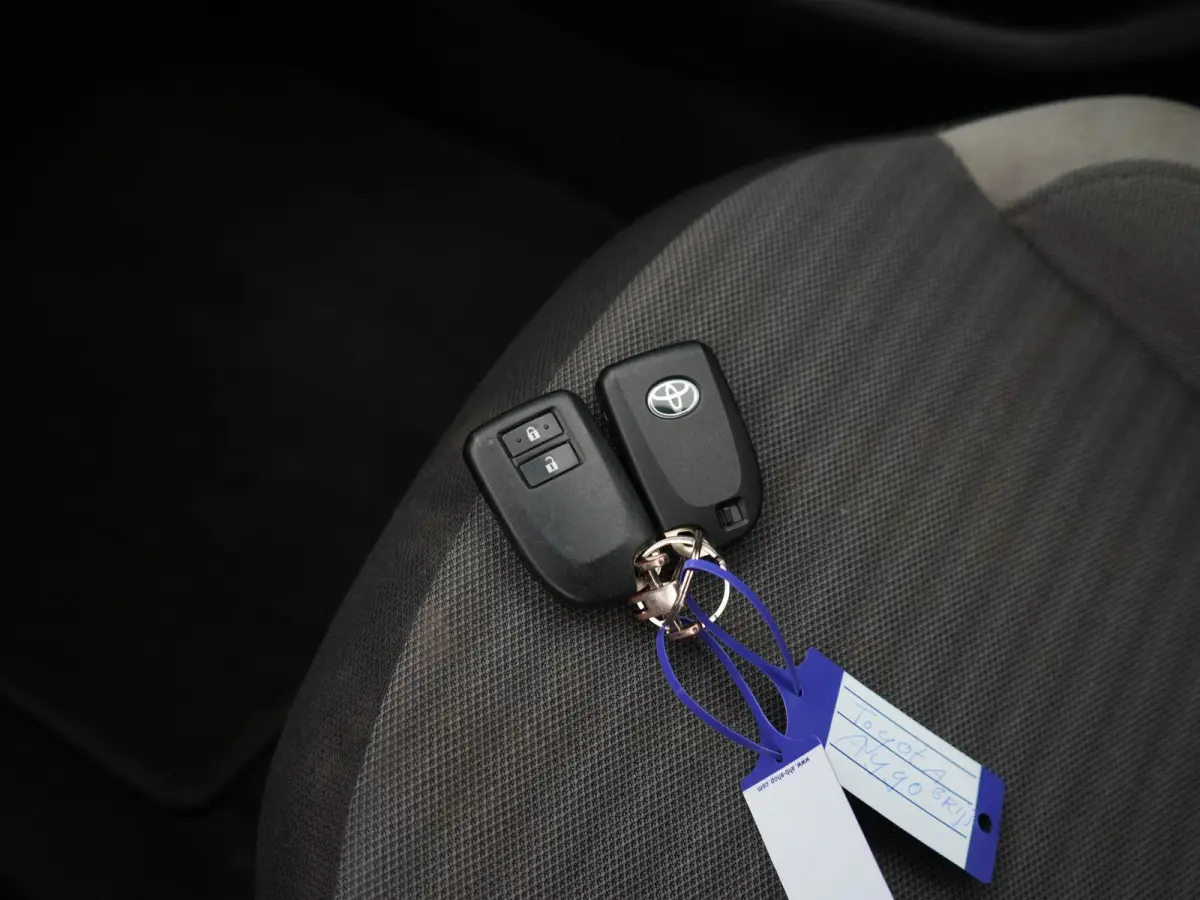 1.0 VVT-i x-cite AUTOMAAT | CAMERA | MIRROR LINK | CLIMATE CONTROL