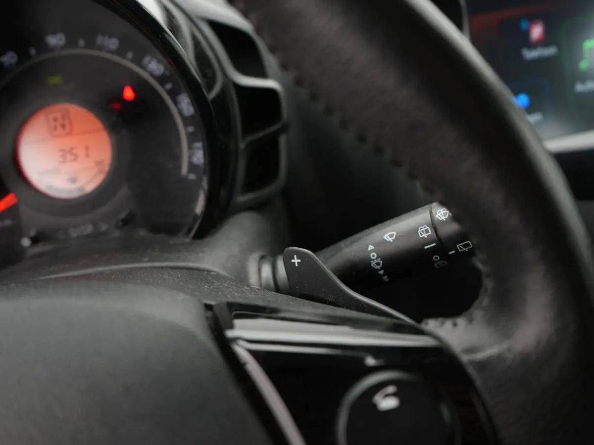 1.0 VVT-i x-cite AUTOMAAT | CAMERA | MIRROR LINK | CLIMATE CONTROL