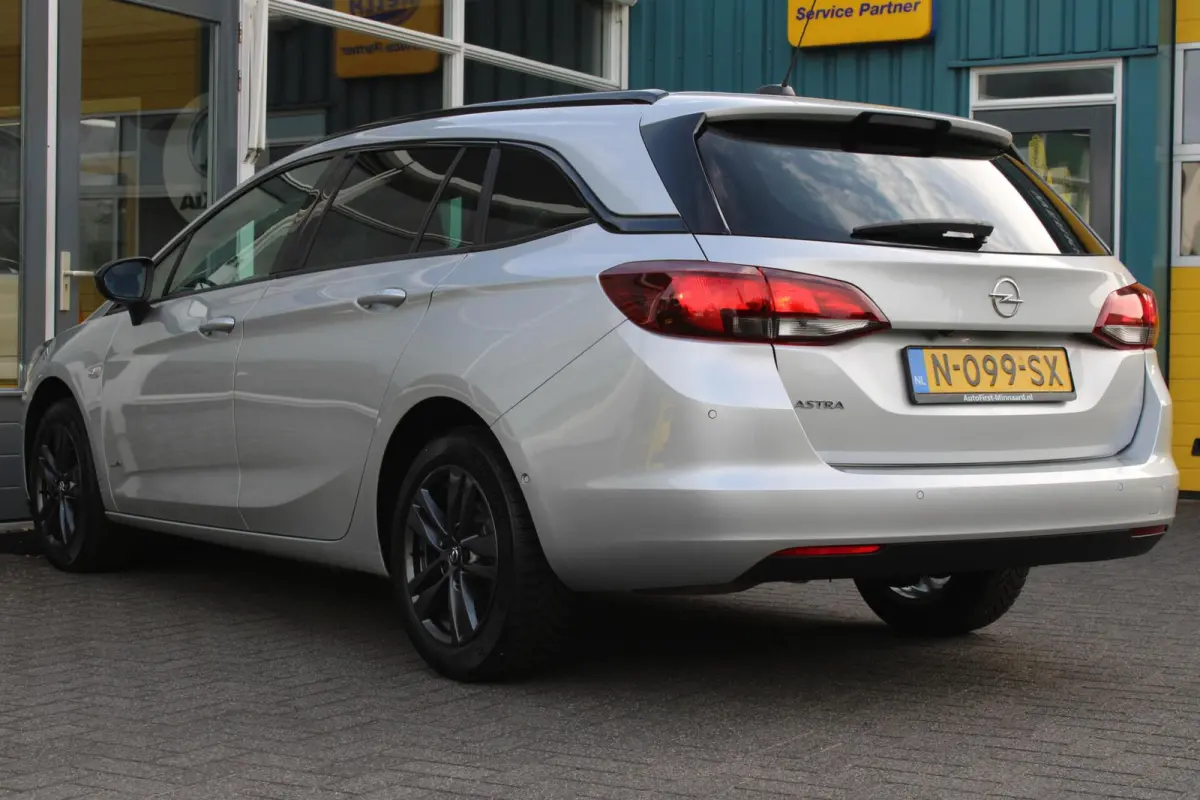 1.2 Design & Tech|Carplay|Camera|Climate|PDC|Cruise|