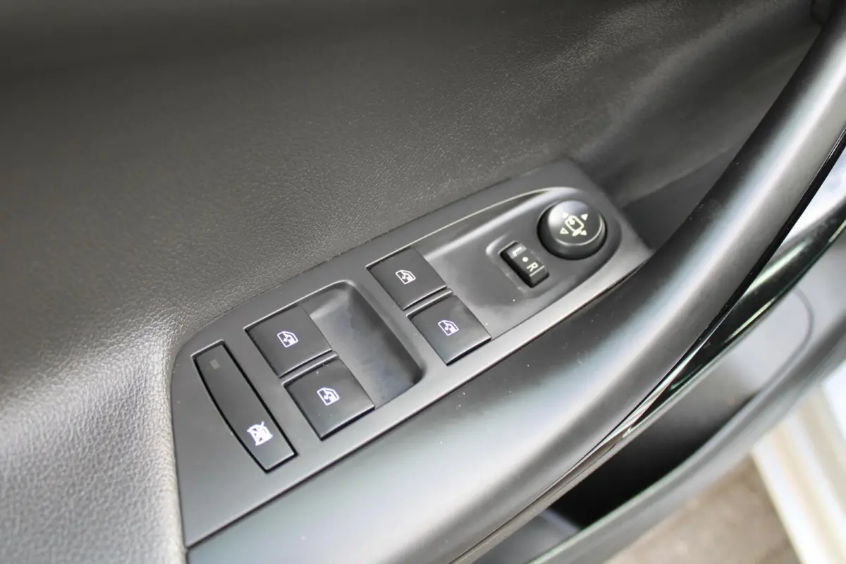 1.2 Design & Tech|Carplay|Camera|Climate|PDC|Cruise|