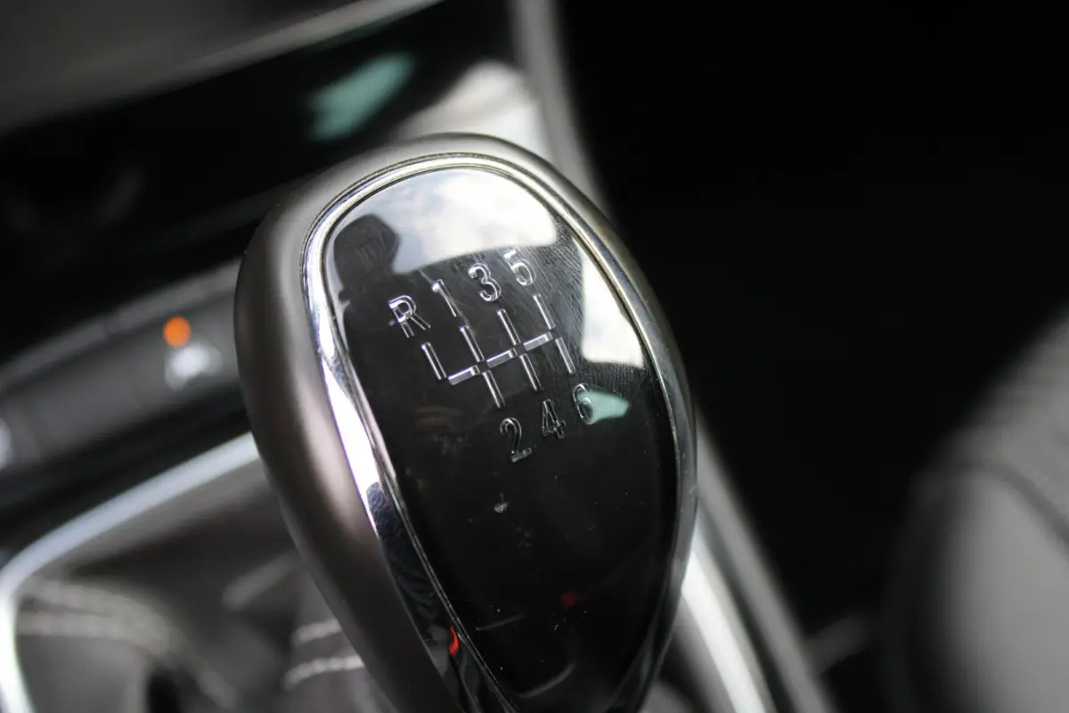 1.2 Design & Tech|Carplay|Camera|Climate|PDC|Cruise|
