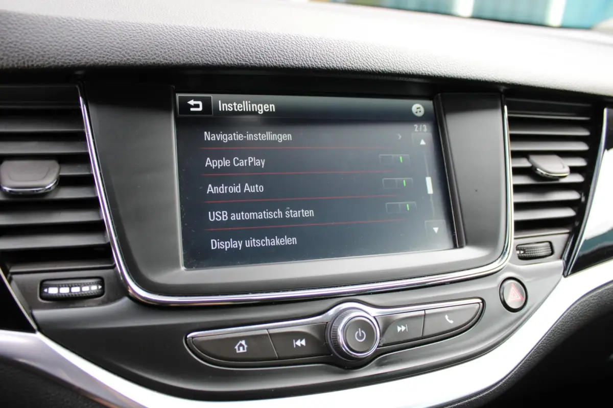 1.2 Design & Tech|Carplay|Camera|Climate|PDC|Cruise|