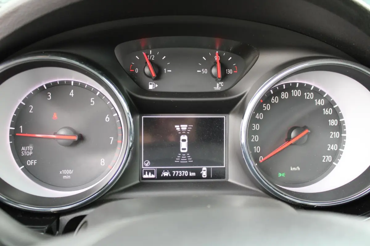 1.2 Design & Tech|Carplay|Camera|Climate|PDC|Cruise|