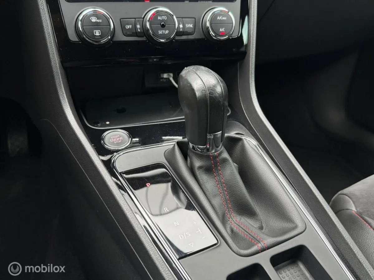 1.8 TSI FR DSG Aerodynamica Panodak Navi Seat Sound Carplay Camera Alcantara